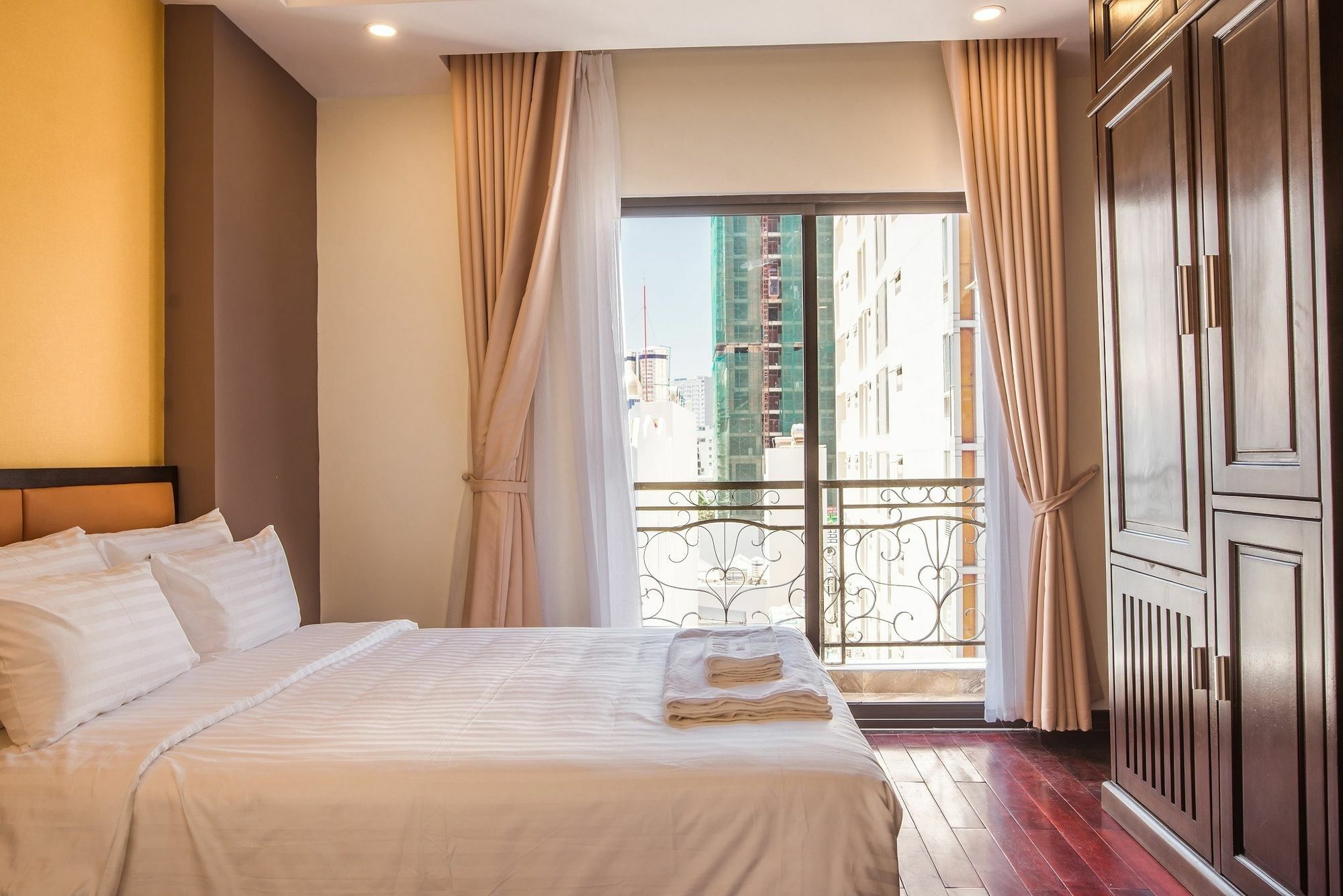 Aladin Hotel Нячанг Екстер'єр фото